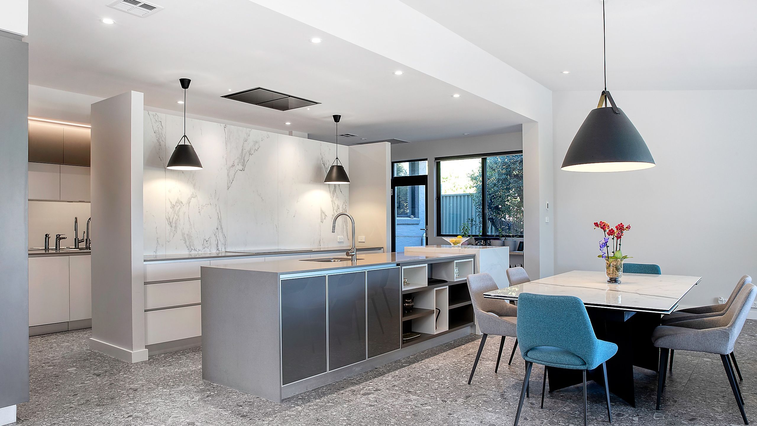 Deakin Project - MMM Interiors